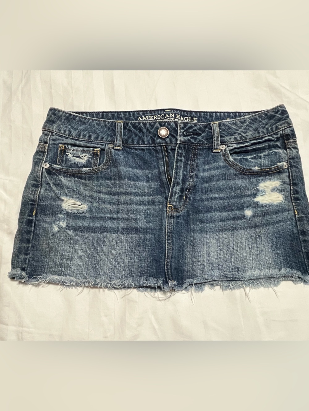 American Eagle Outfitters Dark Blue Distressed Denim Mini Skirt
14-06